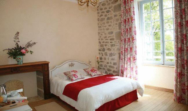 Domaine Saint-Roch Hotel Spa Salzuit 部屋 写真